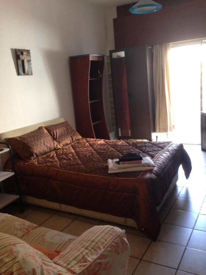 Studio Apartment Ларнака Екстериор снимка