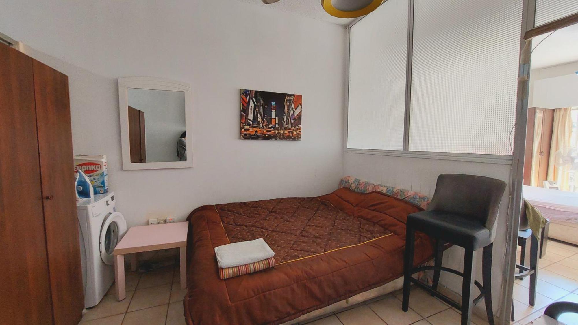 Studio Apartment Ларнака Екстериор снимка